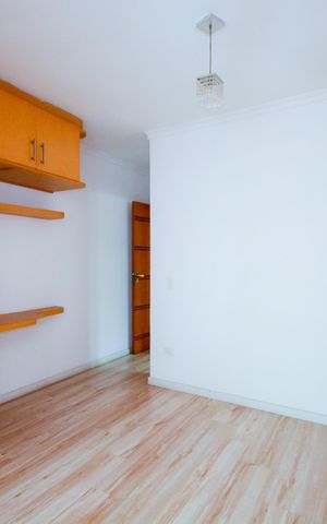 Casa de condomínio à venda com 100m², 2 quartos e 2 vagasSuíte