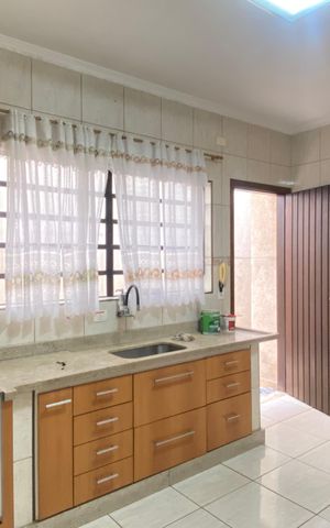 Casa para alugar com 120m², 3 quartos e 1 vaga Casa para alugar com 120m², 3 quartos e 1 vagaCozinha