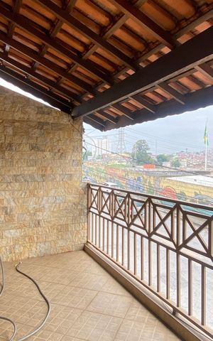 Casa para alugar com 120m², 3 quartos e 1 vaga Casa para alugar com 120m², 3 quartos e 1 vagaVaranda