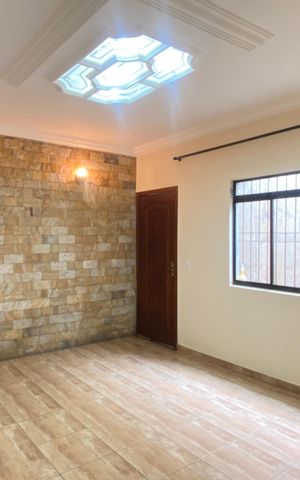 Casa para alugar com 120m², 3 quartos e 1 vaga Casa para alugar com 120m², 3 quartos e 1 vagaSala