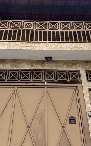Casa para alugar com 120m², 3 quartos e 1 vaga Casa para alugar com 120m², 3 quartos e 1 vagaFachada e Placa