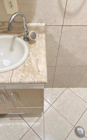 Casa para alugar com 120m², 3 quartos e 1 vaga Casa para alugar com 120m², 3 quartos e 1 vagaBanheiro da Suíte