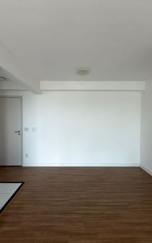 Apartamento à venda com 55m², 2 quartos e 1 vaga Apartamento à venda com 55m², 2 quartos e 1 vagaSala