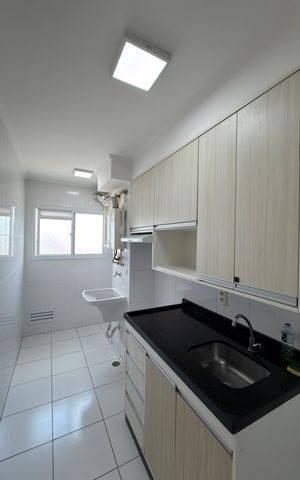 Apartamento à venda com 55m², 2 quartos e 1 vaga Apartamento à venda com 55m², 2 quartos e 1 vagaCozinha e Área de Serviço