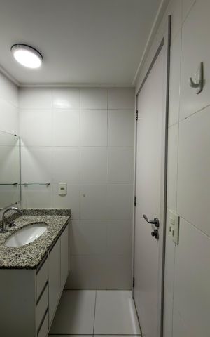 Apartamento à venda com 55m², 2 quartos e 1 vaga Apartamento à venda com 55m², 2 quartos e 1 vagaBanheiro Social