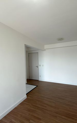 Apartamento à venda com 55m², 2 quartos e 1 vaga Apartamento à venda com 55m², 2 quartos e 1 vagaSala