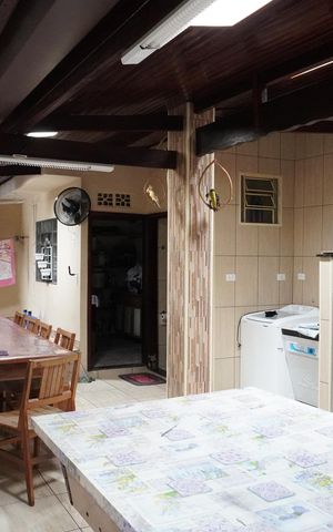 Casa para alugar com 327m², 3 quartos e 3 vagasCozinha e Área de Serviço