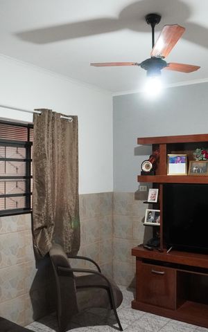 Casa para alugar com 327m², 3 quartos e 3 vagasQuarto 4