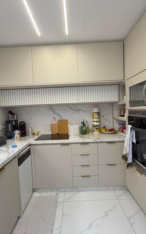 Casa à venda com 103m², 2 quartos e 2 vagas Casa à venda com 103m², 2 quartos e 2 vagasCozinha