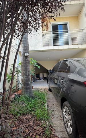 Casa à venda com 103m², 2 quartos e 2 vagas Casa à venda com 103m², 2 quartos e 2 vagasGaragem