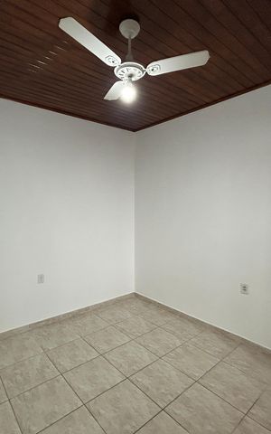 Casa para alugar com 50m², 2 quartos e sem vagaQuarto 1