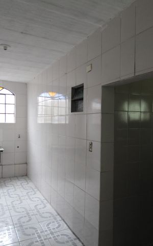 Casa para alugar com 70m², 3 quartos e 1 vagaÁrea de Serviço