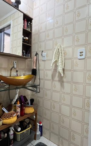 Apartamento à venda com 70m², 2 quartos e 1 vaga Apartamento à venda com 70m², 2 quartos e 1 vagaBanheiro