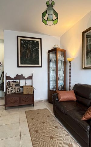 Apartamento à venda com 70m², 2 quartos e 1 vaga Apartamento à venda com 70m², 2 quartos e 1 vagaSala