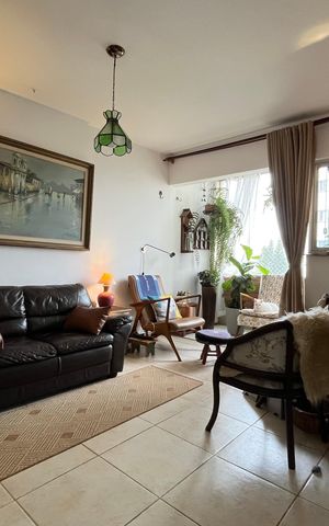 Apartamento à venda com 70m², 2 quartos e 1 vaga Apartamento à venda com 70m², 2 quartos e 1 vagaSala
