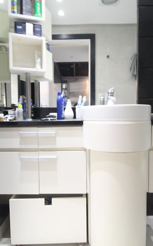 Apartamento para alugar com 65m², 1 quarto e 2 vagasBanheiro