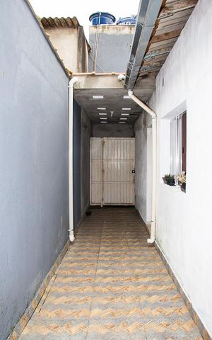 Casa à venda com 150m², 3 quartos e 1 vaga Casa à venda com 150m², 3 quartos e 1 vagacorredor externo