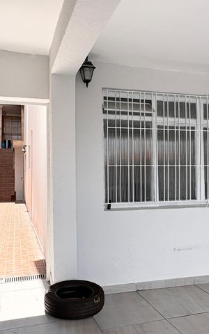 Casa para alugar com 100m², 3 quartos e sem vaga Casa para alugar com 100m², 3 quartos e sem vagaGaragem