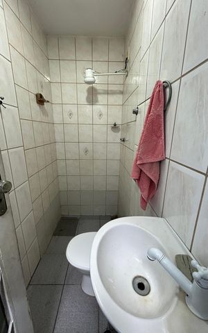 Casa para alugar com 437m², 4 quartos e 6 vagasBanheiro de serviço