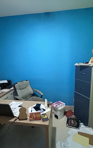 Casa para alugar com 437m², 4 quartos e 6 vagasEscritório
