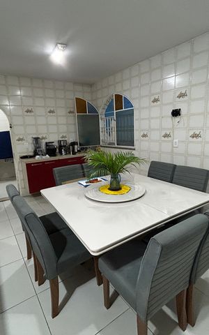 Casa para alugar com 437m², 4 quartos e 6 vagasCozinha