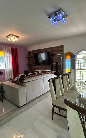 Casa para alugar com 437m², 4 quartos e 6 vagasSala