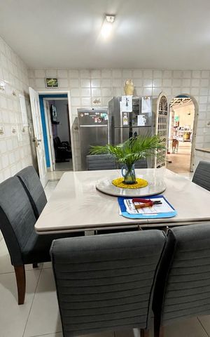 Casa para alugar com 437m², 4 quartos e 6 vagasCozinha