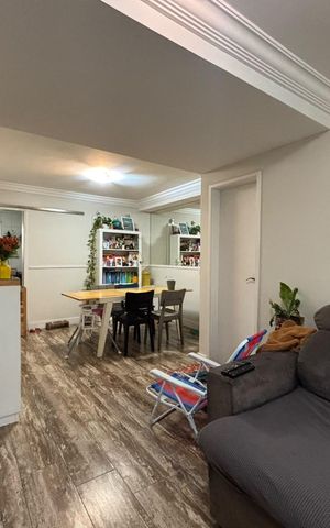 Casa de condomínio para alugar com 150m², 4 quartos e 2 vagas Casa de condomínio para alugar com 150m², 4 quartos e 2 vagasCozinha