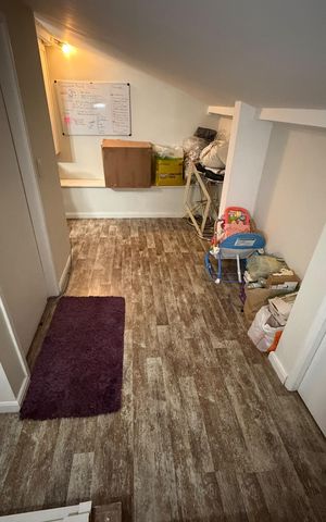 Casa de condomínio para alugar com 150m², 4 quartos e 2 vagas Casa de condomínio para alugar com 150m², 4 quartos e 2 vagasSótão