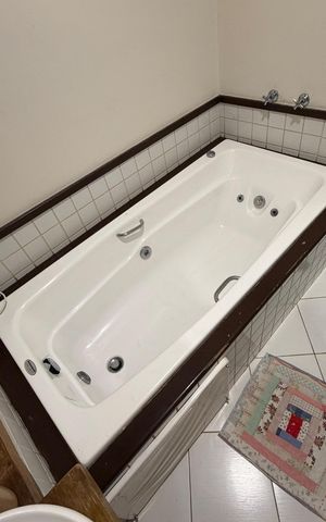 Casa de condomínio para alugar com 150m², 4 quartos e 2 vagas Casa de condomínio para alugar com 150m², 4 quartos e 2 vagasBanheiro