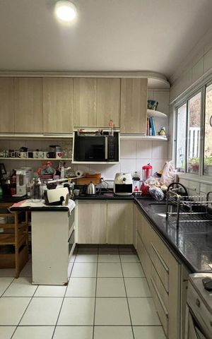 Casa de condomínio para alugar com 150m², 4 quartos e 2 vagas Casa de condomínio para alugar com 150m², 4 quartos e 2 vagasCozinha