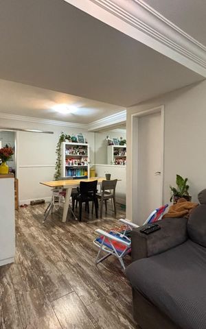 Casa de condomínio para alugar com 150m², 4 quartos e 2 vagas Casa de condomínio para alugar com 150m², 4 quartos e 2 vagasSala
