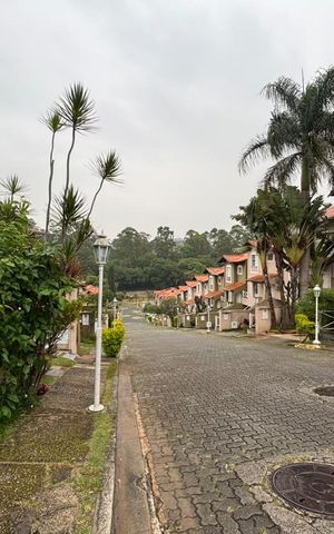 Casa de condomínio para alugar com 150m², 4 quartos e 2 vagas Casa de condomínio para alugar com 150m², 4 quartos e 2 vagasCondomínio