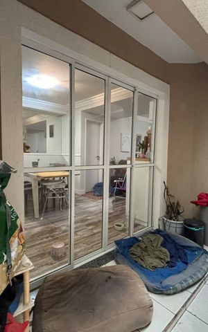 Casa de condomínio para alugar com 150m², 4 quartos e 2 vagas Casa de condomínio para alugar com 150m², 4 quartos e 2 vagasQuintal