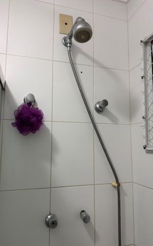 Casa de condomínio para alugar com 150m², 4 quartos e 2 vagas Casa de condomínio para alugar com 150m², 4 quartos e 2 vagasBanheiro