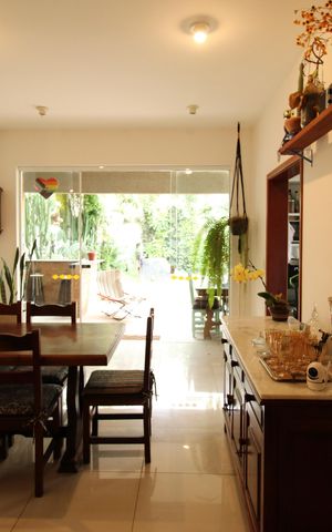 Casa de condomínio para alugar com 220m², 3 quartos e 2 vagasSala