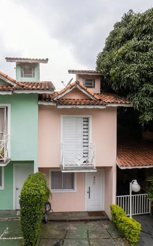 Casa de condomínio à venda com 80m², 2 quartos e 1 vagaFachada