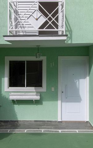 Casa de condomínio à venda com 80m², 2 quartos e 1 vagaFachada