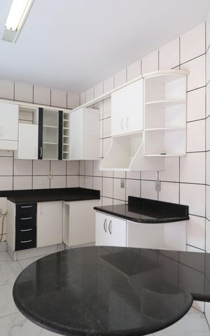 Casa para alugar com 500m², 3 quartos e 4 vagasCozinha