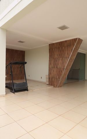 Casa para alugar com 389m², 4 quartos e 3 vagasTerraço