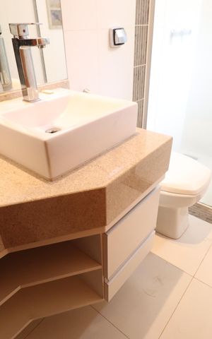 Casa para alugar com 389m², 4 quartos e 3 vagasBanheiro do Quarto 1