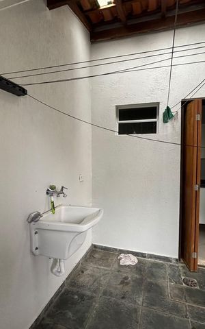 Casa de condomínio para alugar com 65m², 2 quartos e 2 vagas