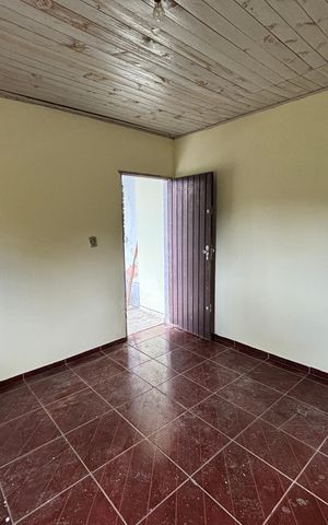 Casa à venda com 300m², 3 quartos e 3 vagas Casa à venda com 300m², 3 quartos e 3 vagasQuarto 3
