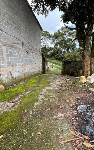 Casa à venda com 300m², 3 quartos e 3 vagas Casa à venda com 300m², 3 quartos e 3 vagasGaragem