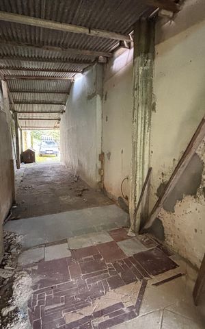 Casa à venda com 300m², 3 quartos e 3 vagas Casa à venda com 300m², 3 quartos e 3 vagasGaragem