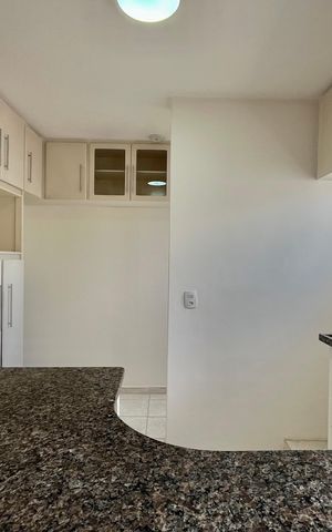 Apartamento para alugar com 52m², 2 quartos e 1 vaga Apartamento para alugar com 52m², 2 quartos e 1 vagaCozinha