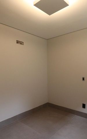 Casa de condomínio para alugar com 343m², 6 quartos e 4 vagas Casa de condomínio para alugar com 343m², 6 quartos e 4 vagasQuarto térreo