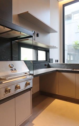 Casa de condomínio para alugar com 343m², 6 quartos e 4 vagas Casa de condomínio para alugar com 343m², 6 quartos e 4 vagasSala/Cozinha