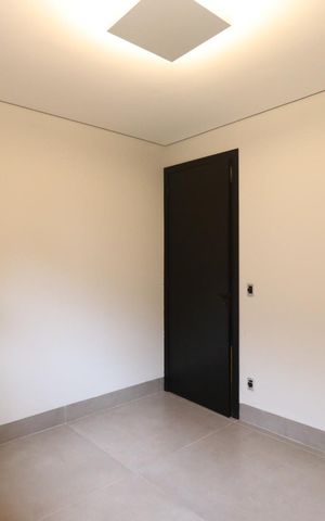 Casa de condomínio para alugar com 343m², 6 quartos e 4 vagas Casa de condomínio para alugar com 343m², 6 quartos e 4 vagasQuarto 1