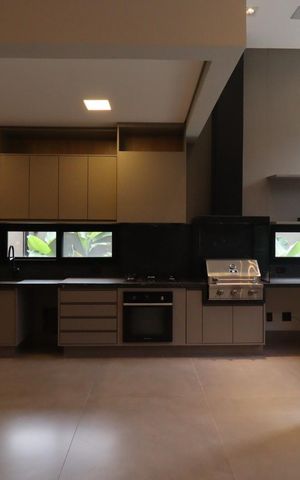 Casa de condomínio para alugar com 343m², 6 quartos e 4 vagas Casa de condomínio para alugar com 343m², 6 quartos e 4 vagasSala/Cozinha